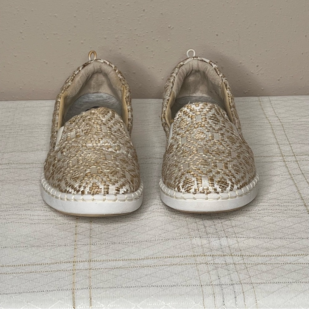 Cloudsteppers by Clark’s Women’s Loafers Size 8, good condition quite comfy!